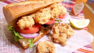 君はもう食べた?スパイシーなシーフードがポイントの「ポーボーイ」